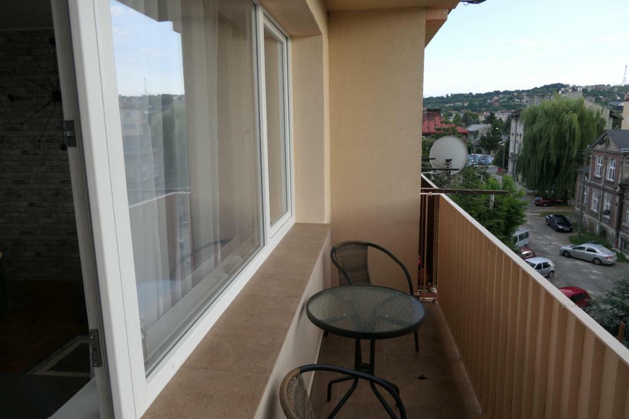 Ares Apartments Przemysl Ngoại thất bức ảnh