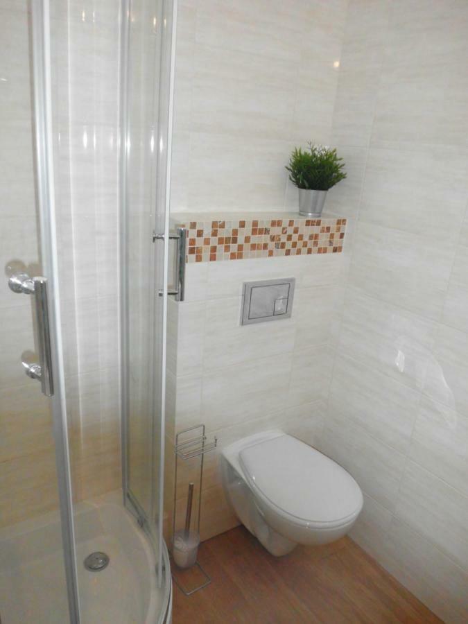 Ares Apartments Przemysl Ngoại thất bức ảnh